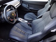 2010年 フェラーリ458イタリヤ(写真)