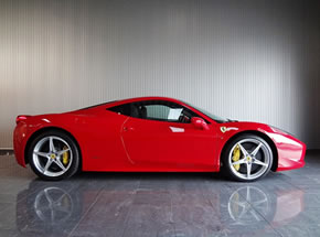 2010年 フェラーリ458イタリヤ