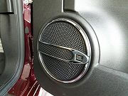 新車アバルト695エディツィオーネ　マセラティ(写真)