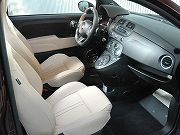 新車アバルト695エディツィオーネ　マセラティ(写真)