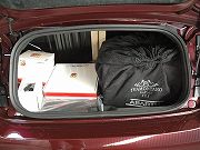 新車アバルト695エディツィオーネ　マセラティ(写真)