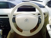 2010年 シトロエン C6 エクスクルーシブラウンジパッケージ(写真)