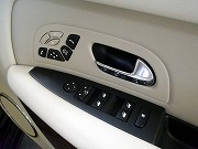 2010年 シトロエン C6 エクスクルーシブラウンジパッケージ(写真)