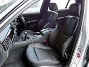 2011年 BMW M3セダン(写真)