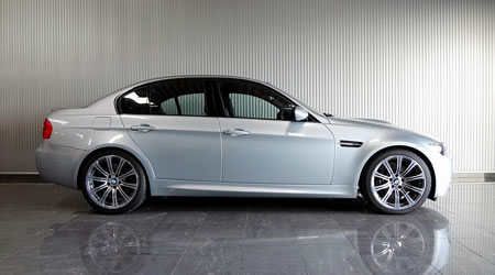 2011年 BMW M3セダン(写真)