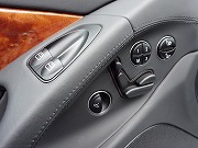 2007年　メルセデス ベンツ SL600(写真)