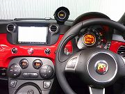 2012年　ABARTH 　500C(写真)