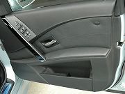 2006年　BMW　M5(写真)