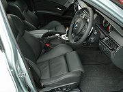 2006年　BMW　M5(写真)