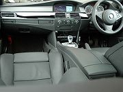 2006年　BMW　M5(写真)
