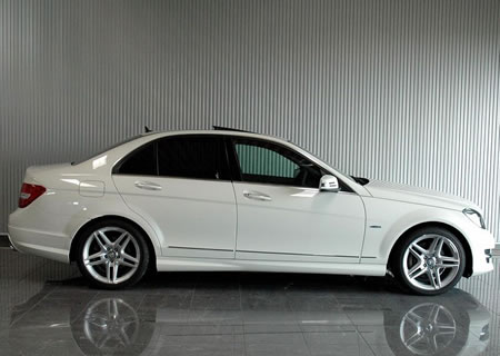 2011年　メルセデスベンツ　C350　ブルーエフィシェンシー アバンギャルド(写真)