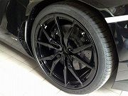 新車ランボルギーニアヴェンタドール(写真)