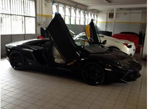 新車ランボルギーニアヴェンタドール