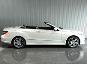 2010年メルセデスベンツ　E350　アバンギャルドカブリオレ