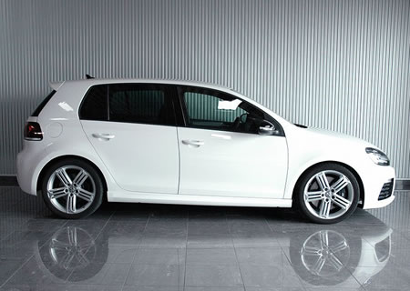 2011年　フォルクスワーゲンゴルフR(写真)