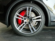 2012年　ポルシェカイエンターボ(写真)