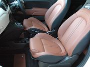 2013年　アバルト　595ツーリズモ(写真)