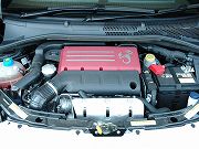 2013年　アバルト　595ツーリズモ(写真)