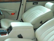 1993年　ダイムラーダブルシックス(写真)