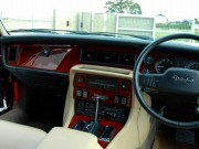 1993年　ダイムラーダブルシックス(写真)