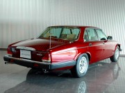 1993年　ダイムラーダブルシックス(写真)