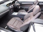 2013年　メルセデスベンツE250カブリオレ(写真)