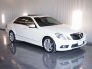 2011年　メルセデスベンツE550アバンギャルド(写真)