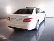 2011年　メルセデスベンツE550アバンギャルド(写真)