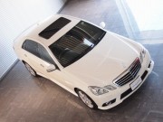 2011年　メルセデスベンツE550アバンギャルド(写真)