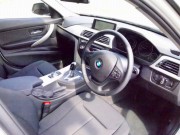 2012年　BMW328i(写真)