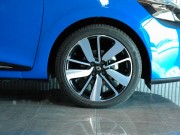 2013年　ルノールーテシアインテンス(写真)