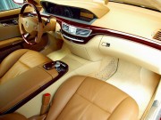 2007年　メルセデスベンツS600ロング(写真)