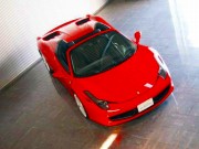 2012年 フェラーリ458スパイダー(写真)