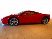 2013年 フェラーリ458イタリヤ(写真)