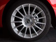 2014年　ルノールーテシアインテンス(写真)