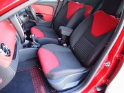 2013年　ルノールーテシアインテンス(写真)