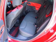 2013年　ルノールーテシアインテンス(写真)