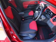 2013年　ルノールーテシアインテンス(写真)