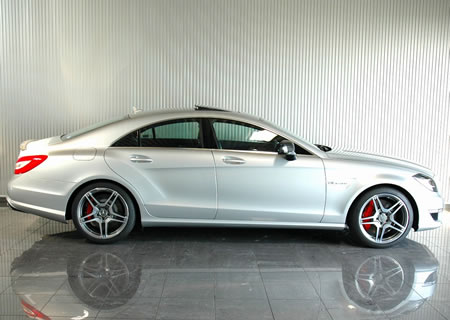 2014年　AMG　SL63S(写真)