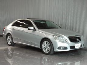 販売済み輸入車(写真)