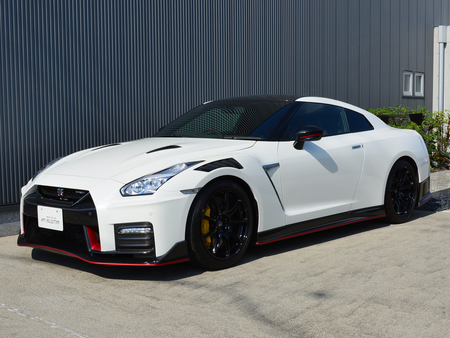 令和２年 日産 GTR NISMO(写真)