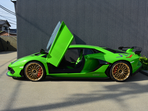 2019年 ランボルギーニ アヴェンタドールSVJ