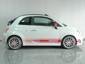 2013年 アバルト 595Cツーリズモ