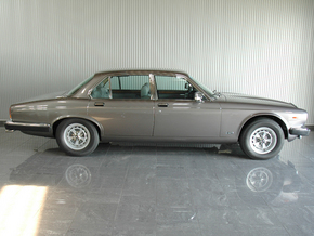 1991年 ダイムラー ダブルシックス