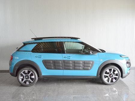 2017年 シトロエン C４カクタス(写真)