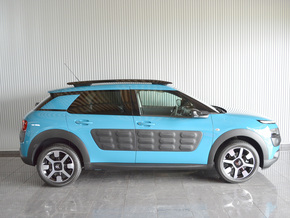 2017年 シトロエン C４カクタス