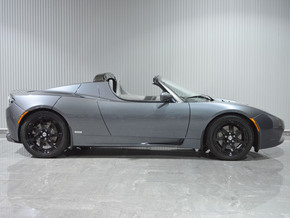 2011年 TESLA ロードスター