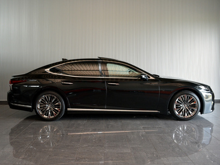 2018年 LEXUS LS500 Iパッケージ(写真)