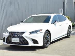 2017年 レクサス LS500h エグゼクティブ