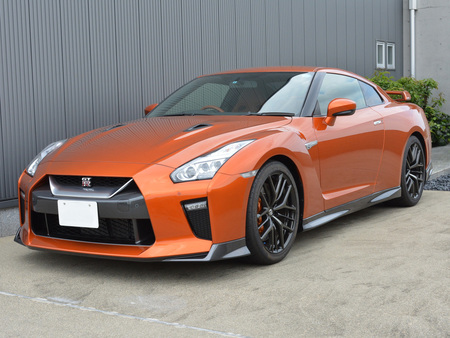 平成28年 日産 GTR プレミアムエディション(写真)